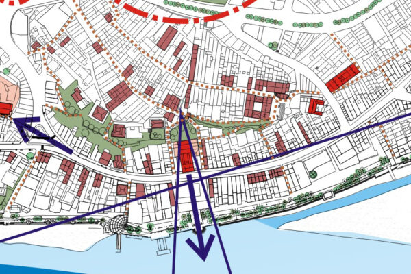 ▲紅色的為福佑宮，可看出其東側（重建街）與西側（中正路12巷），都是聯繫週邊重要歷史建築的重要巷道（圖片來源：黃瑞茂）